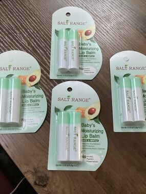 Salt Range Baby Moisturizing Lip Balm Bundle 4 packs (8 lip balm) NEW